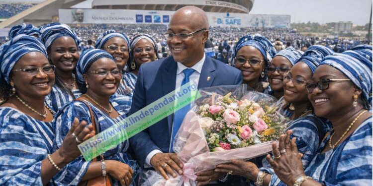 ACTUALITES – Hommage aux bâtisseuses de l’ombre : Ousmane Gaoual Diallo célèbre la force féminine du ministère