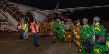 RELIGION – Hadj 2026 : dans la nuit de Conakry, les premiers pèlerins guinéens prennent leur envol vers La Mecque
