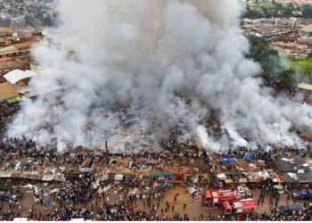 SOCIETE- N’Zérékoré : un violent incendie ravage une partie du grand marché et ravive les inquiétudes