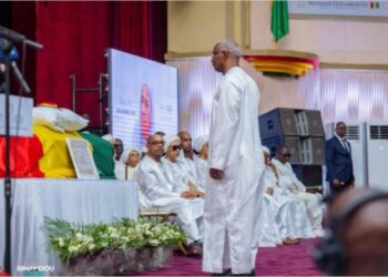 ACTUALITES- « La République est en deuil » : aux obsèques de Hadja Andrée Touré, Bah Oury salue une gardienne de l’histoire de la Guinée