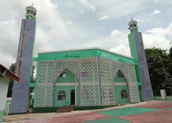 ACTUALITES- Sous le soleil brûlant de Condéta 3, une mosquée rassemble tout un quartier : le pari spirituel d&rsquo;Elhadj Sylla Aboucar