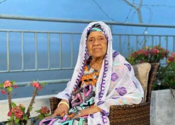 NECROLOGIE – Décès de Hadja Andrée Touré : Mamadi Doumbouya salue la mémoire d’une figure de l’histoire guinéenne