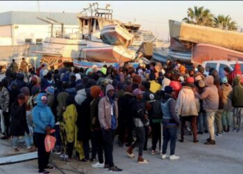 ETRANGER- Migrants : l’ONU tire la sonnette d’alarme face aux détentions arbitraires et à la traite des êtres humains