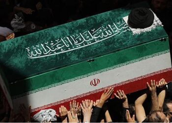 ETRANGER- Iran : le cercueil d&rsquo;Ali Khamenei en Irak, la guerre reprend avec les USA