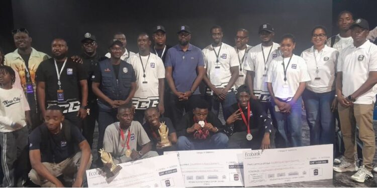 SPORT- E-sports en Guinée : Sékou « Le Gros » Keïta, Mamadou Saliou Diallo et Moustapha Sidibé sacrés champions de la 2e édition