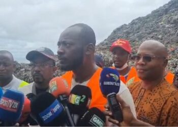 POLITIQUE – Drame de Dar-es-Salam : Mamadi Doumbouya sur les lieux, entre compassion et exigence d’action