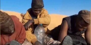 ACTUALITES- Au bout du désert, la tristesse de ceux qui partent chercher ailleurs ce qu’ils espèrent trouver chez eux