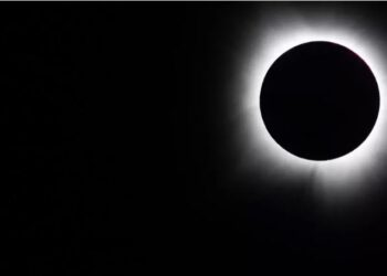 SCIENCE – Éclipse solaire totale : l’Europe se prépare à vivre deux minutes plongée dans la nuit