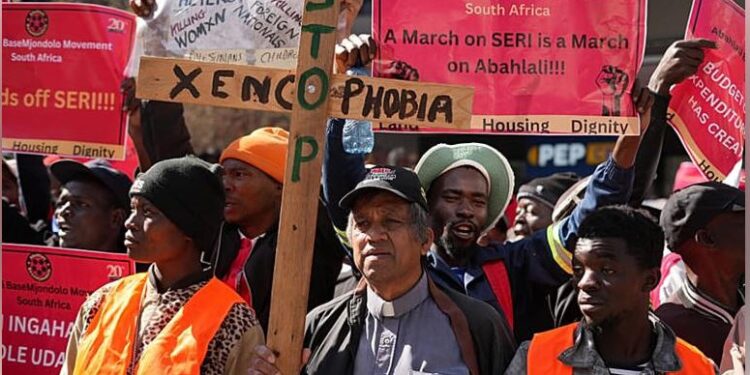 ETRANGER- Crise migratoire : Pretoria réclame un débat continental sur l’immigration