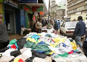 ETRANGER- Kenya : des centaines de Burundais se ruent vers leur ambassade pour rentrer au pays