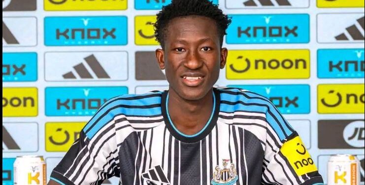 SPORT/FOOT- Ousmane Diabaté, le jeune Guinéen qui ouvre les portes de Newcastle