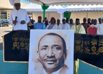ACTUALITES- Sidya Touré : sa dépouille arrive à Abidjan, un hommage se prépare